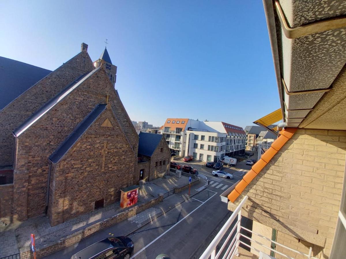 Appartement Vlakbij Zee En Duinen Bredene Luaran gambar