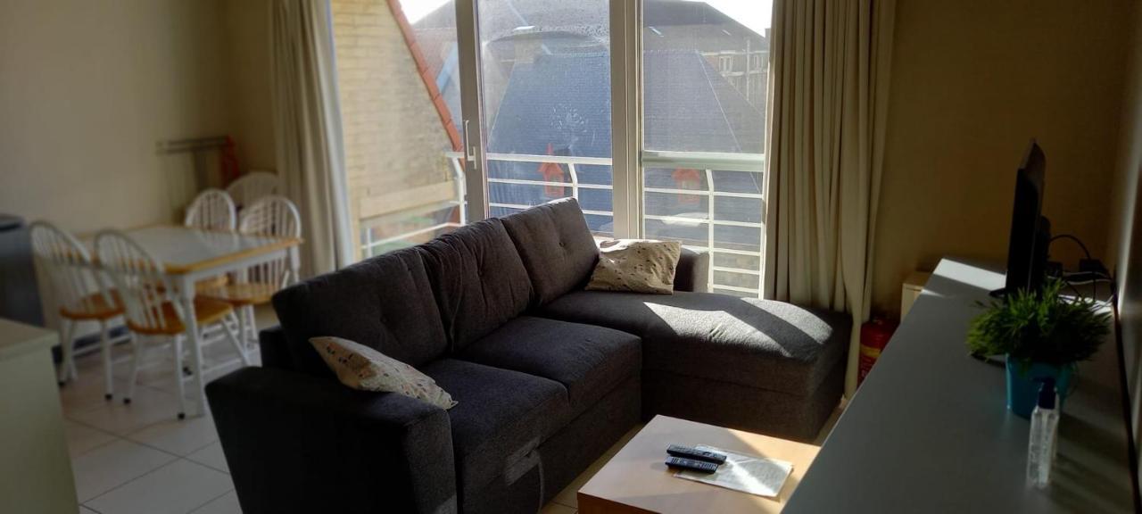 Appartement Vlakbij Zee En Duinen Bredene Luaran gambar